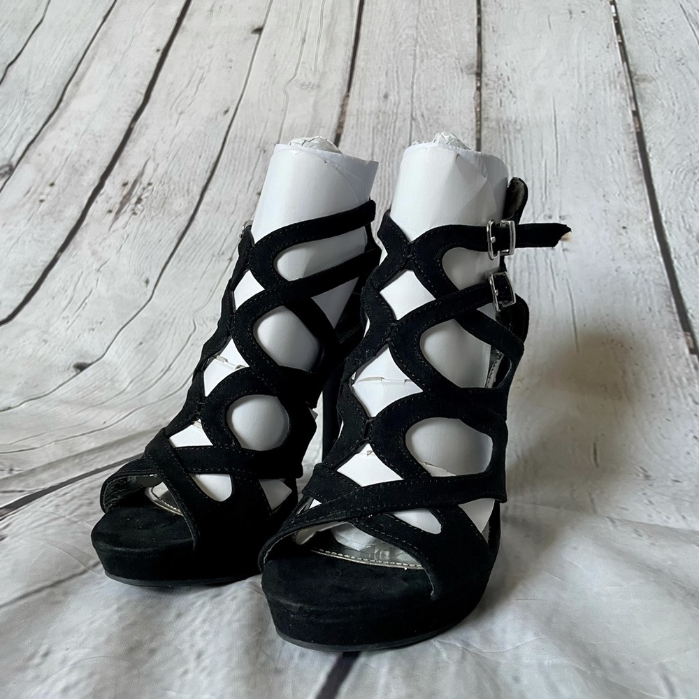 Black Report Heels